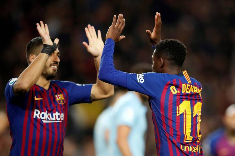 西甲焦点战：塞维利亚主场能否爆冷击退巴萨？